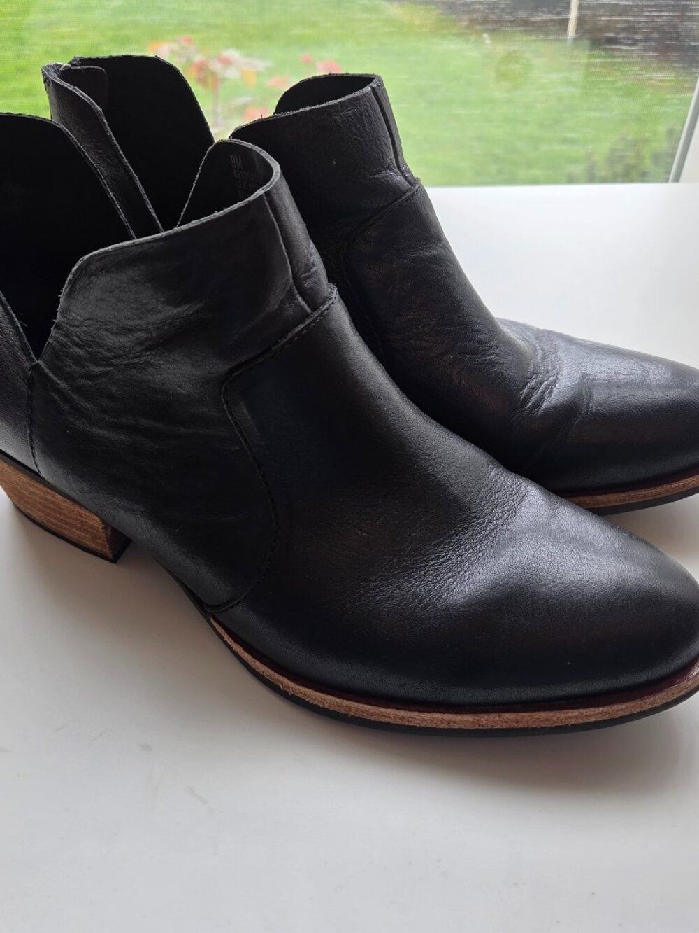 Kork Ease Skye Ankle Boot 9 Black Hand Finished Leather Western Comfort Bootie - Picture 3 of 12